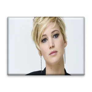 کاشی اطلس آبی طرح بازیگر جنیفر لارنس مدل L6458