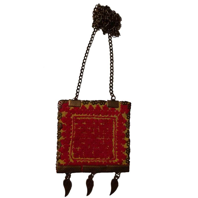 گردنبند سوزن دوزی کد L26