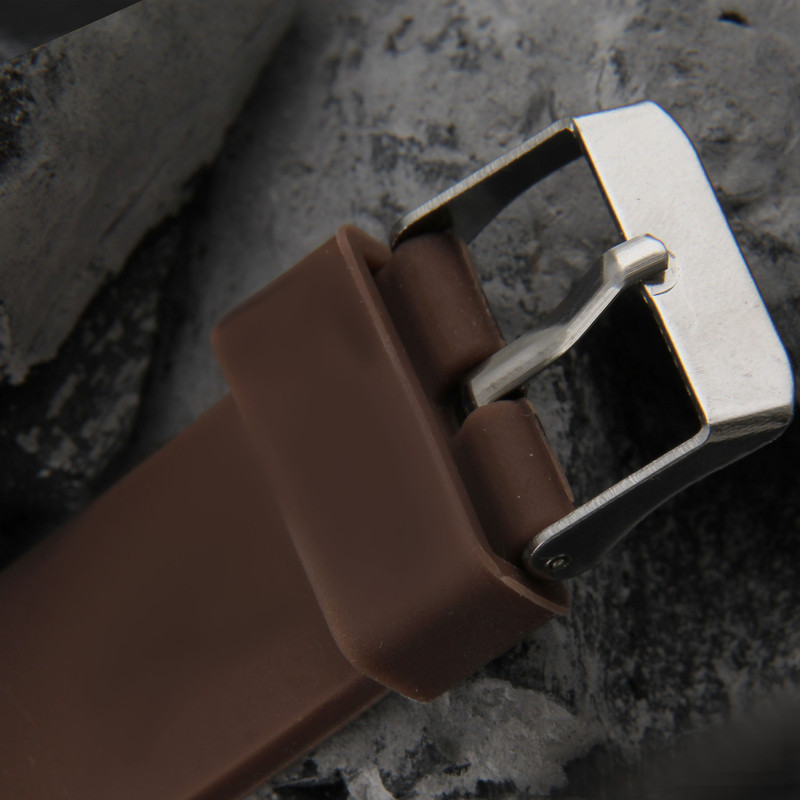 ساعت مچی دیجیتال زنانه مدل  بند سیلیکونی نگین دار کد WHW_287