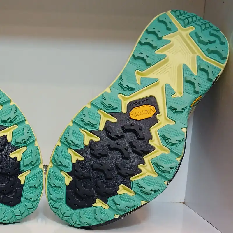 کفش پیاده روی زنانه هوکا مدل اسپید گوت 4