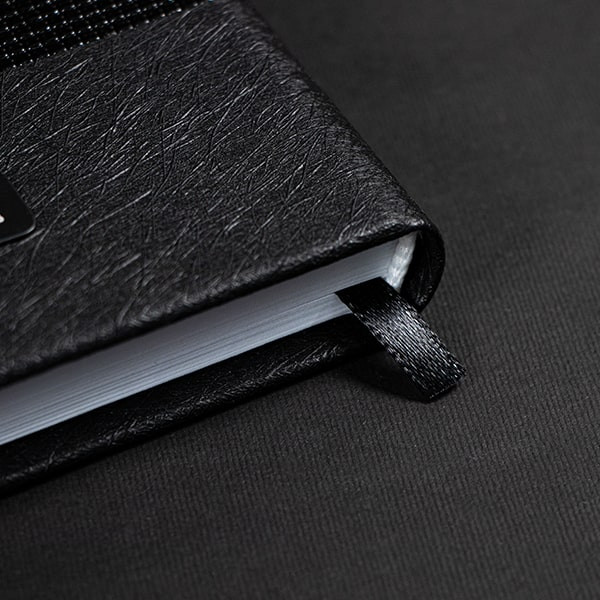 سالنامه سال 1404 مدل هلیا کد 301