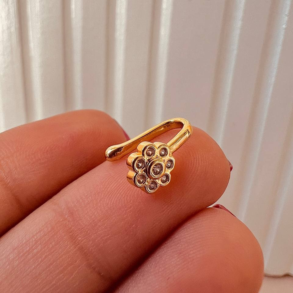 پیرسینگ بینی زنانه مدل گل