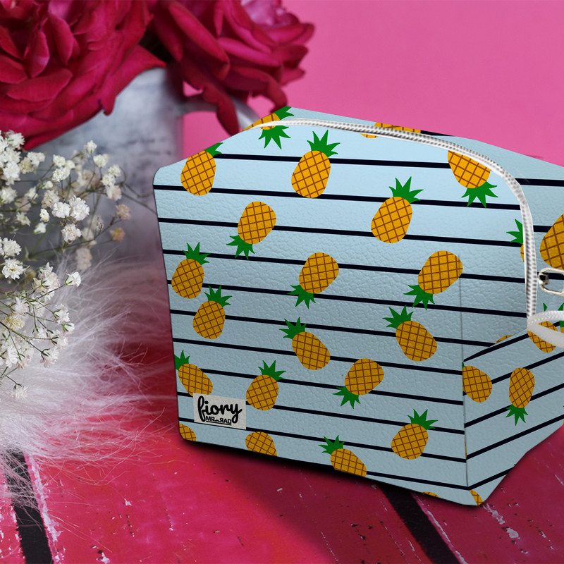 کیف پد بهداشتی فیوری طرح آناناس pineapple  کد fiory 2354