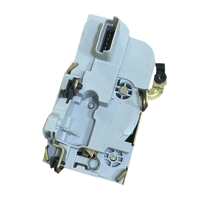 قفل در جلو چپ جی آی اس پی کد 203519 مناسب برای پژو 206