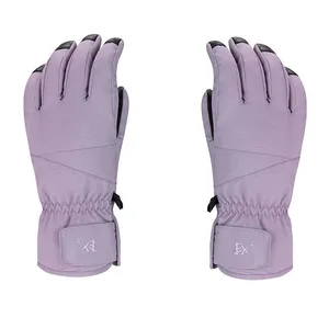 دستکش ورزشی مدل وینداستاپر