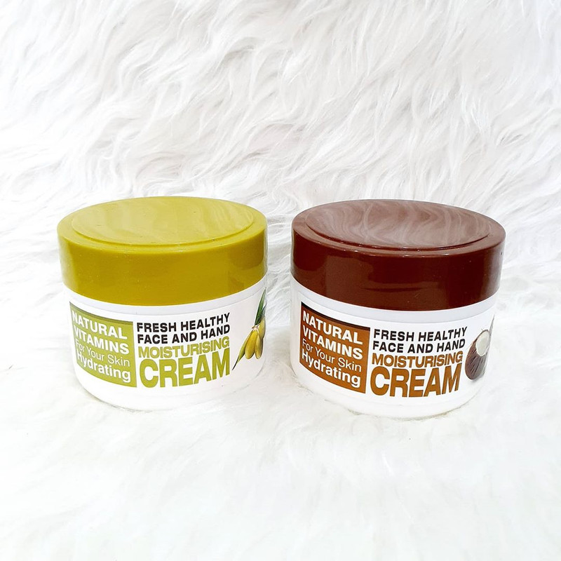 کرم مرطوب کننده کوکولا پاریس مدل Coconut And Olive حجم 250 میلی لیتر کرم مرطوب کننده کوکولا پاریس مدل Coconut And Olive حجم 250 میلی لیتر