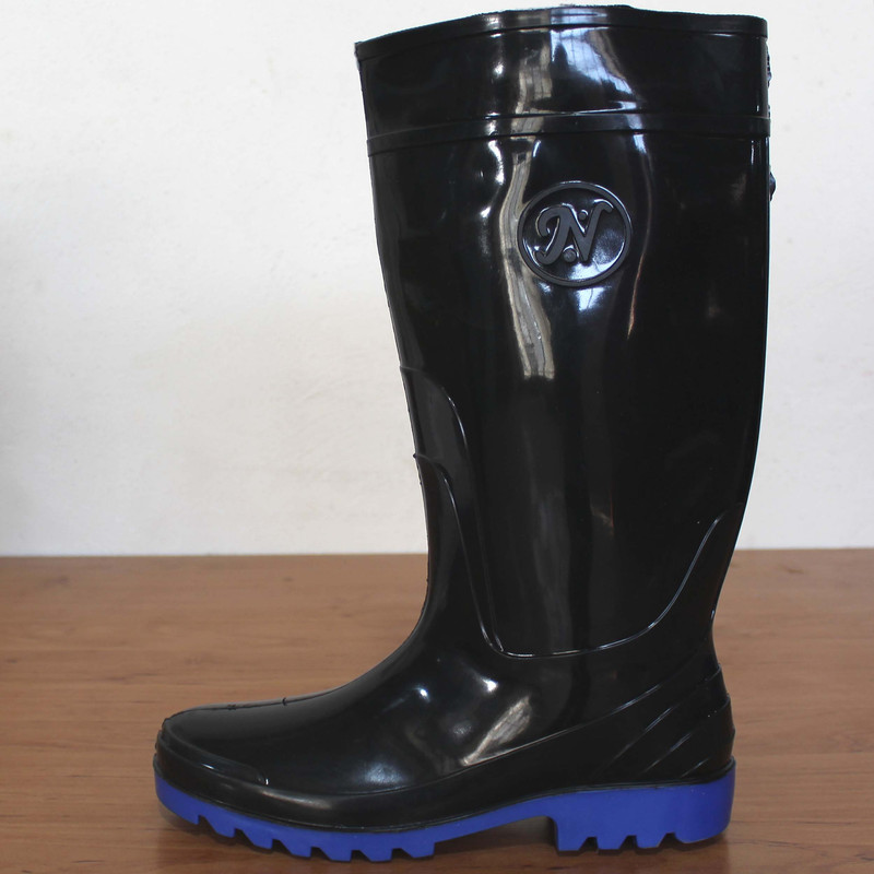 چکمه ایمنی نسیم مدل دماوند کد NSM 2001 dand