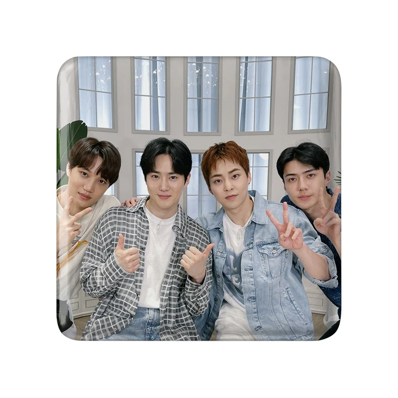 مگنت خندالو طرح گروه اکسو EXO کد 16790