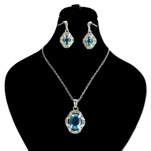 نیم ست نقره زنانه کد AV133