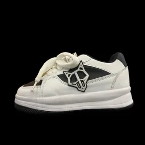  کفش مخصوص پیاده روی مدل SN140249