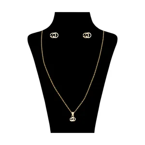نیم ست طلا 18 عیار زنانه کد D045