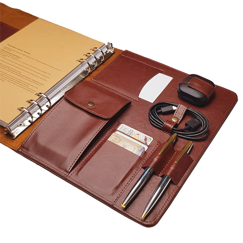 سالنامه سال 1404 پدیده نقش مدل آیری همراه با کاور