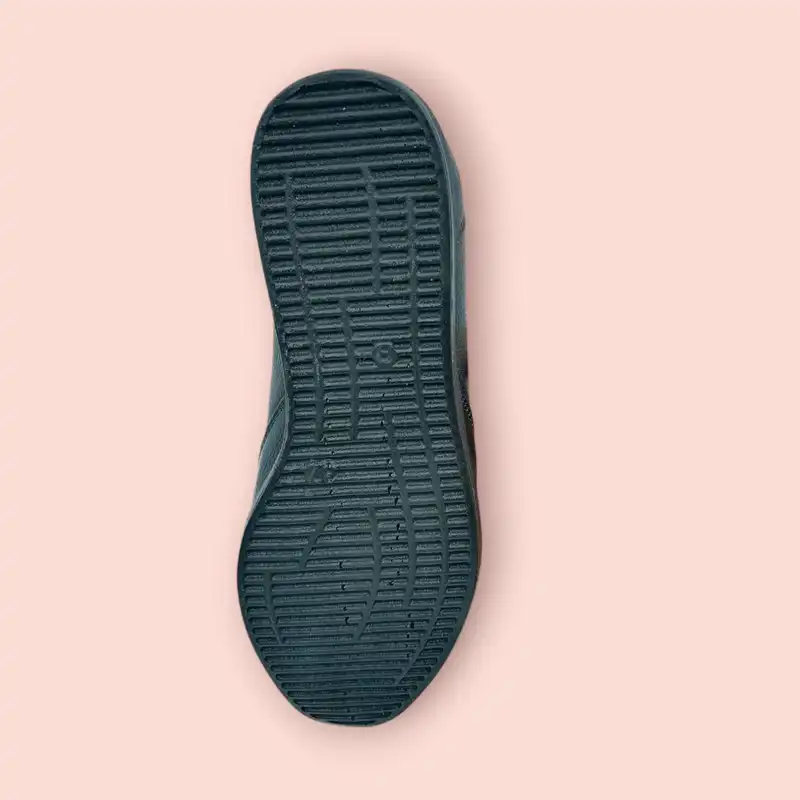 کفش طبی زنانه ریباری مدل T1