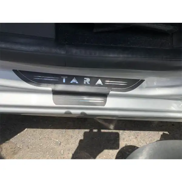 برچسب پارکابی خودرو مدل چرم کد IR103 مناسب برای تارا بسته 4 عددی