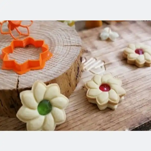 قالب شیرینی نگین مدل گل