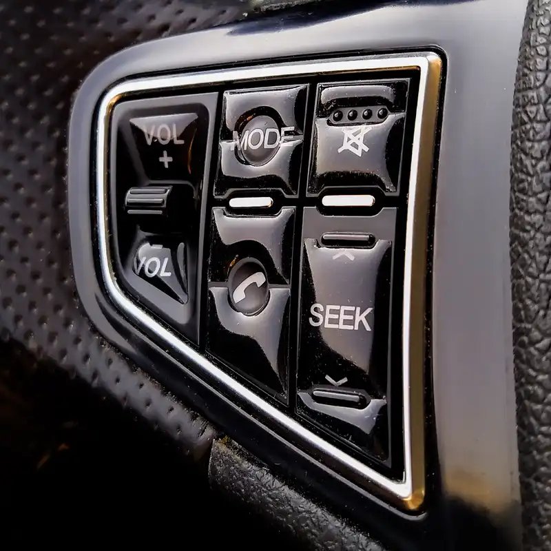 محافظ کلیدهای فرمان آرسی زد اسپرت مدل Dena401 مناسب برای دنا مجموعه 21 عددی