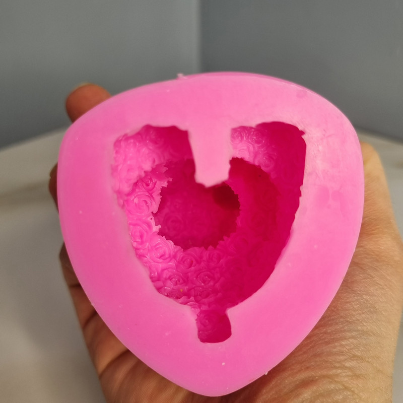 قالب شمع مدل خرس تدی گل گلی قلب به دست کد C 06CM