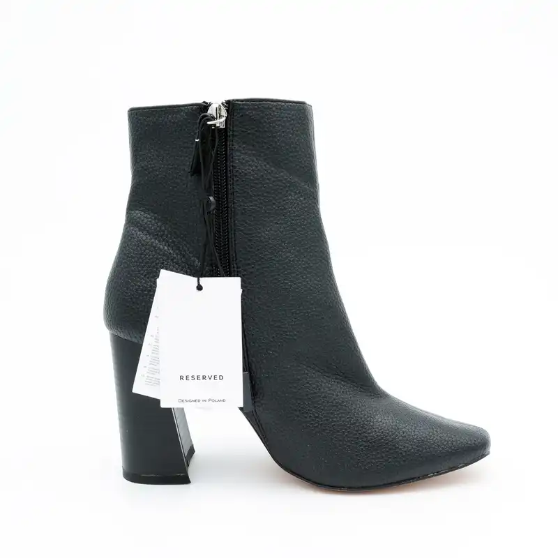 نیم بوت زنانه ریزرود مدل WH467