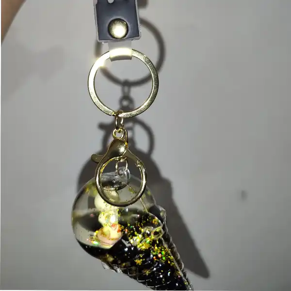 جاکلیدی مدل آکواریومی سلیکونی بستنی قیفی کد n54