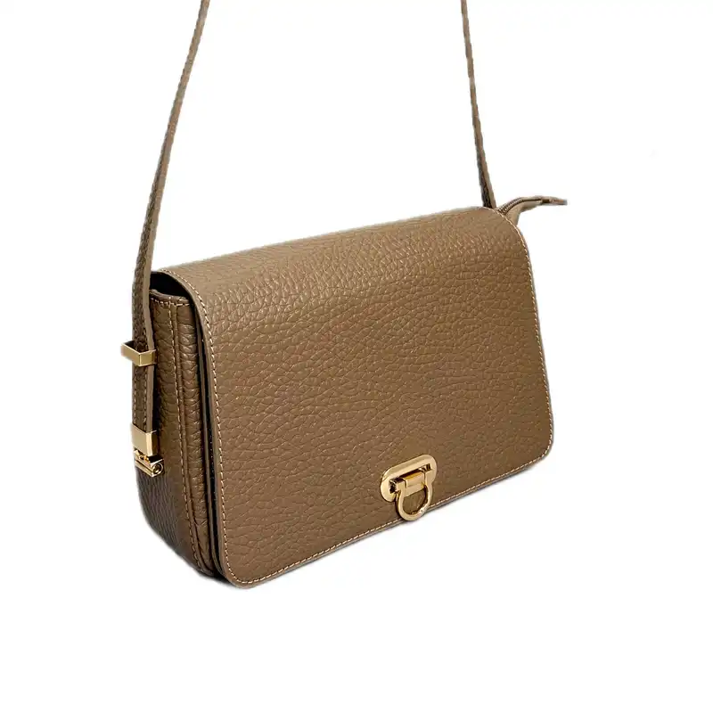 کیف دوشی زنانه مدل چرم طبیعی کد575 طرح فلوتر