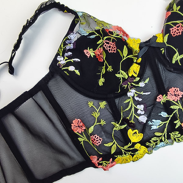 ست شورت و سوتین زنانه مدل اسفنجی نازک گل برجسته کد YQ11ST