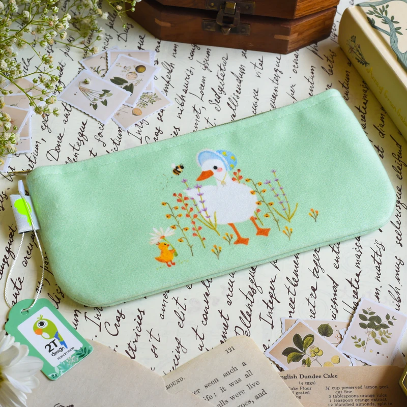 عکس شماره 7 : جامدادی طوطی دیزاین طرح اردک مدل mlk-25