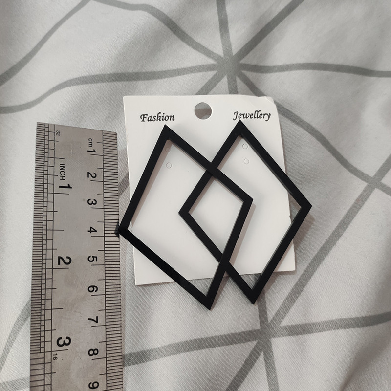 گوشواره دخترانه مدل لوزی گوشواره دخترانه مدل لوزی