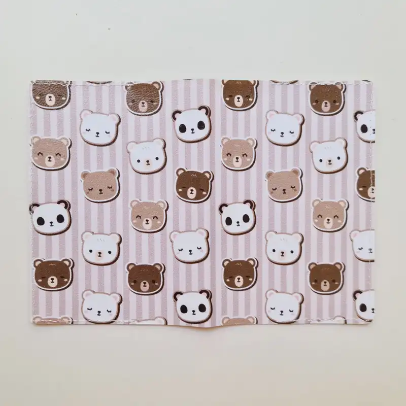 جلد پاسپورت طرح خرس مهربان مدل IDC150730