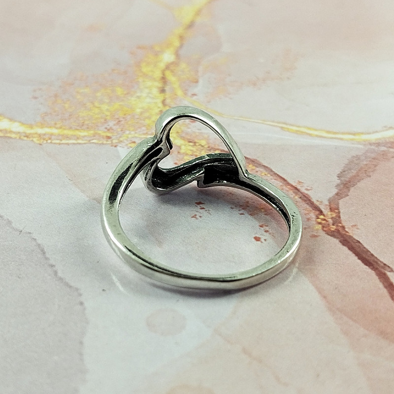 انگشتر نقره زنانه سلین کالا مدل قلب کد 190 انگشتر نقره زنانه سلین کالا مدل قلب کد 190