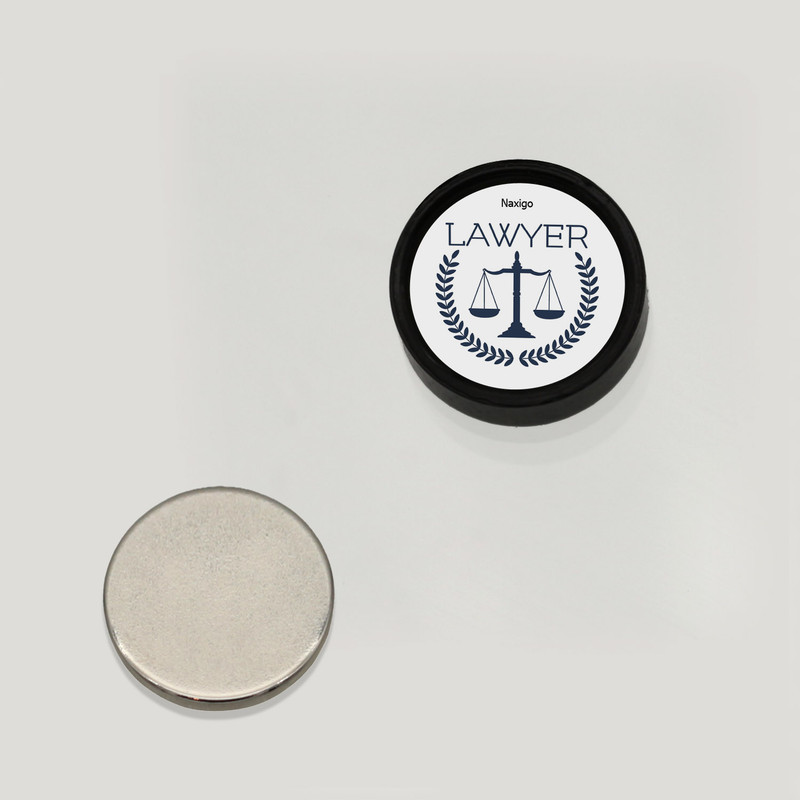 پیرسینگ گوش ناکسیگو مدل شب تاب طرح وکیل کد PM6378