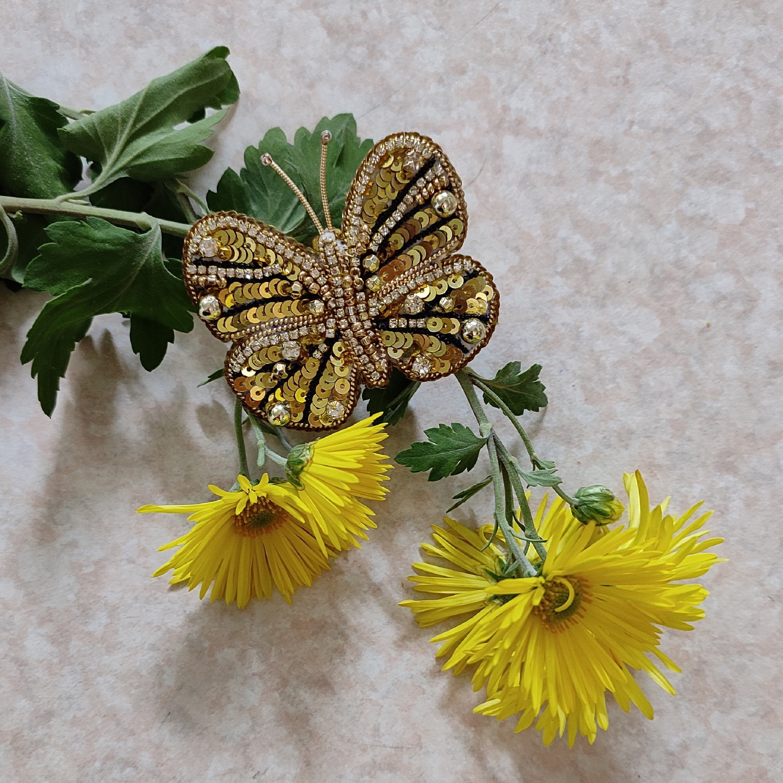 سنجاق سینه دست ساز زنانه مدل پروانه