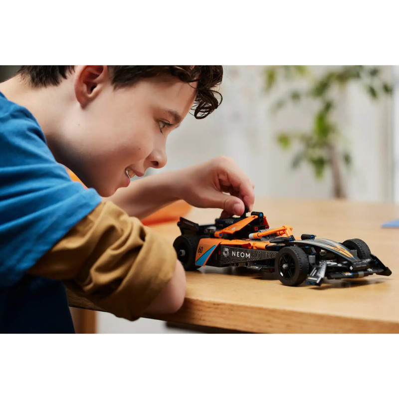 لگو سری تکنیک مدل NEOM McLaren Formula E کد 42169