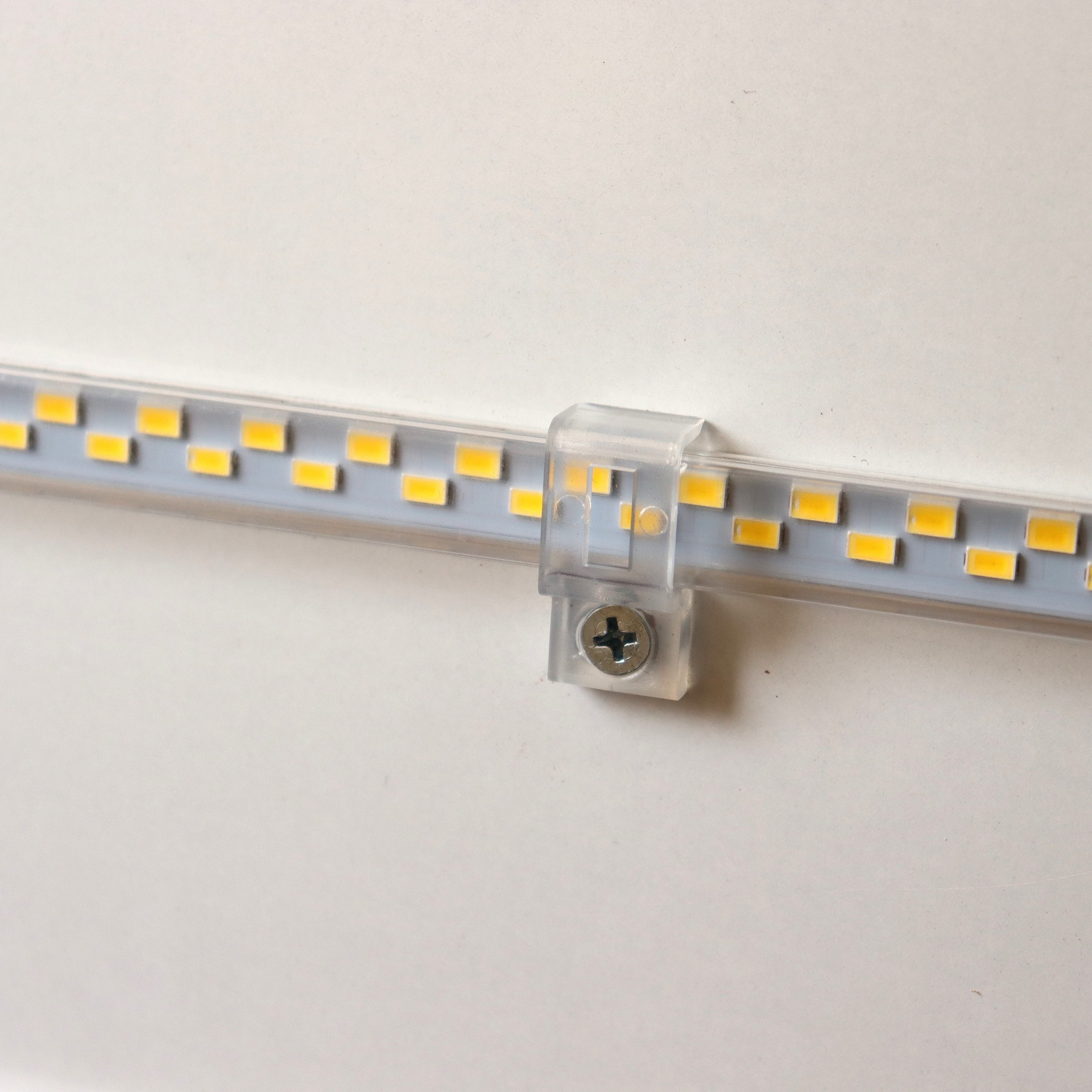 بست ریسه ال ای دی مدل BLD 8X بسته 20 عددی