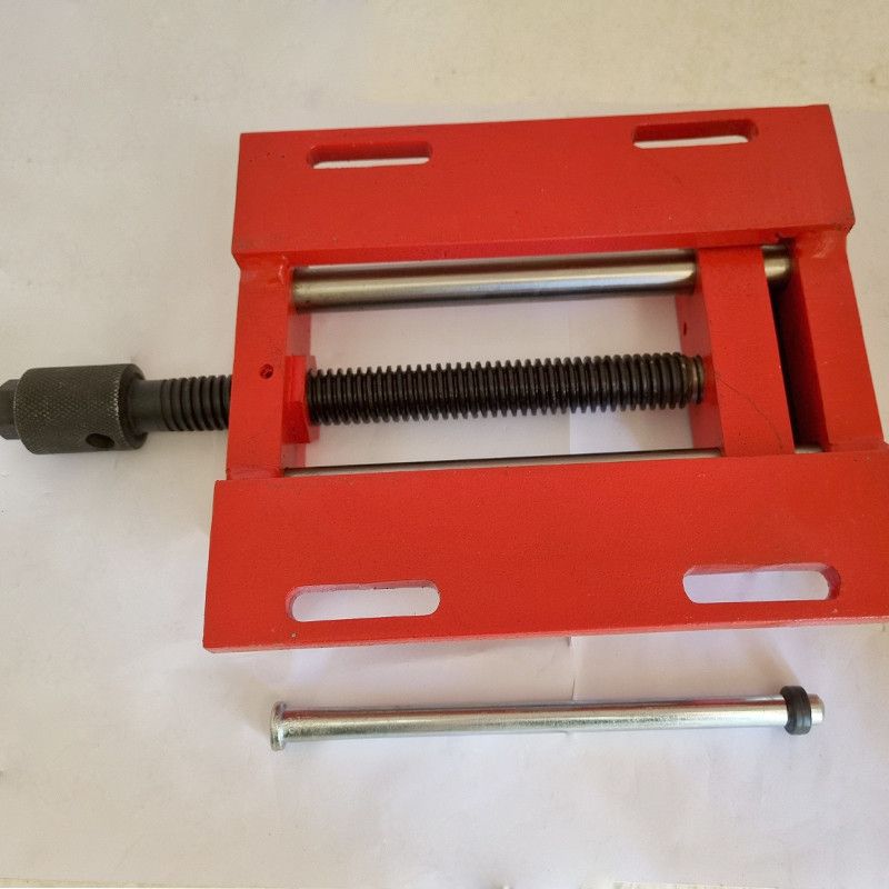 گیره زیر دریل رولمان صنعت مدل R-150 سایز 150 میلمتر