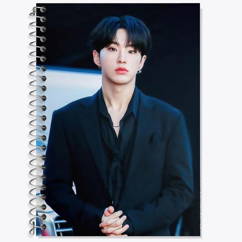 دفتر زبان 50 برگ خندالو مدل سه خط طرح هوشی گروه سونتین Seventeen کد 12496