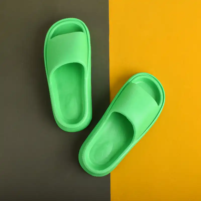 دمپایی زنانه پایون مدل لژ دار GRN.2857