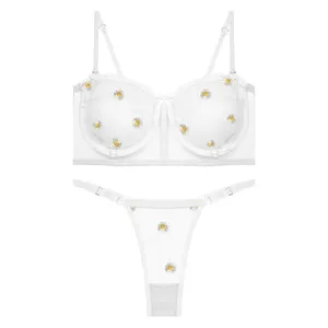 ست شورت و سوتین زنانه مکسوریا مدل توری شیشه ای بابونه کد 14201