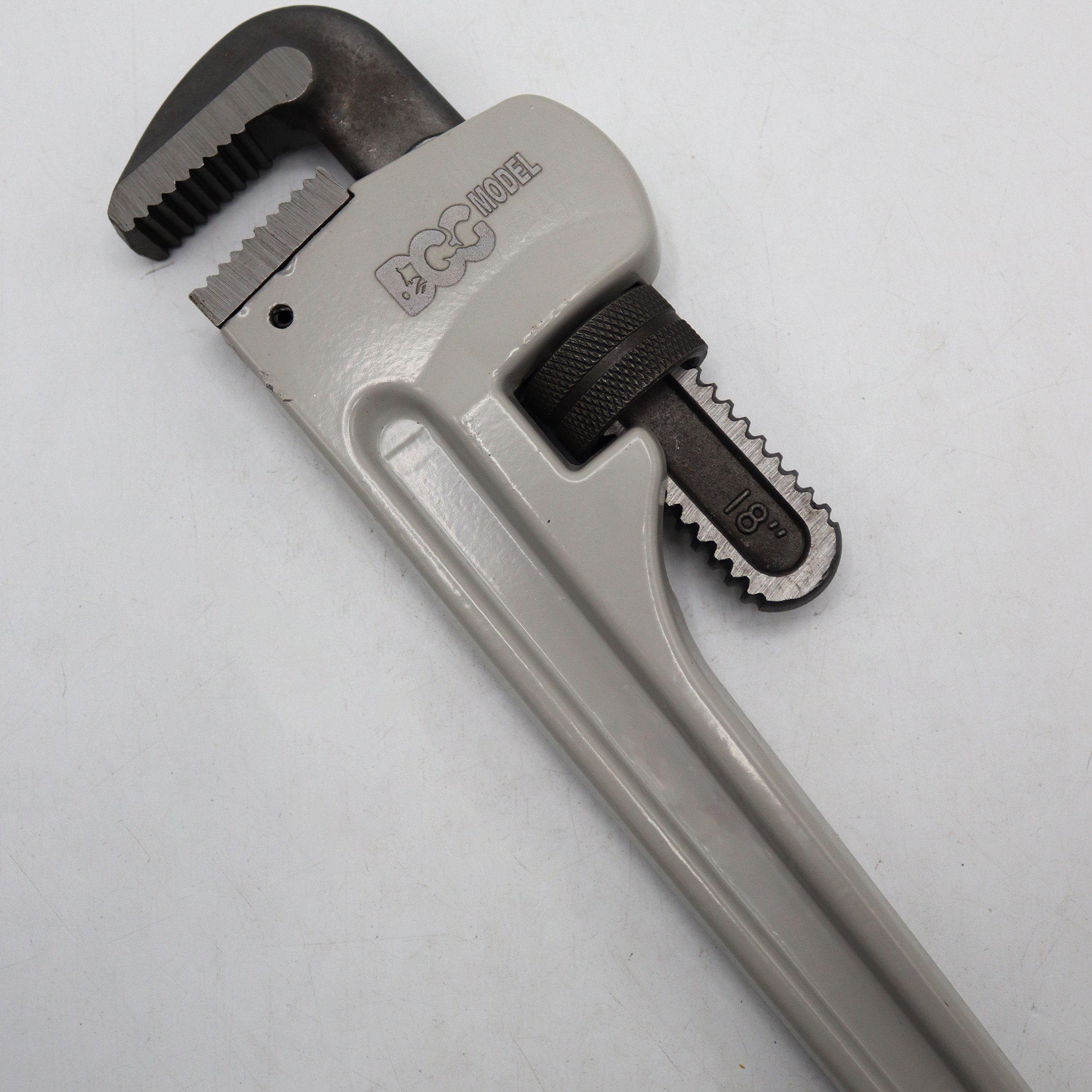 آچار شلاقی مدل داگ کد YP-018 سایز 18 اینچ آچار شلاقی مدل داگ کد YP-018 سایز 18 اینچ