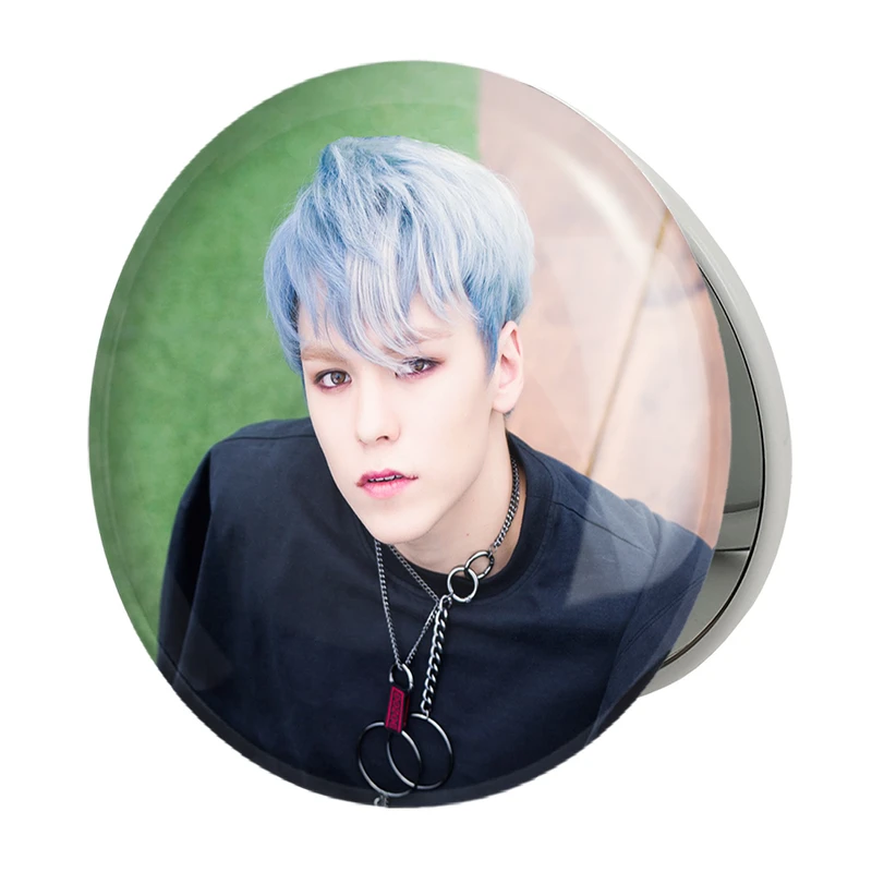 آینه جیبی خندالو طرح ورنون گروه سونتین Seventeen مدل تاشو کد 12507 