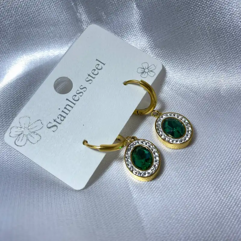 گوشواره زنانه مدل زمردی نگین دار