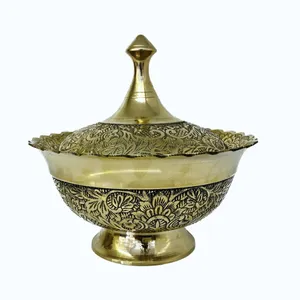 قندان برنجی مدل 800190011