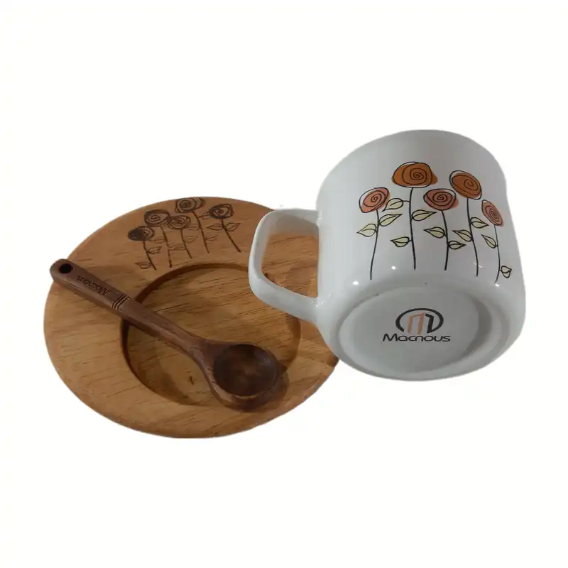 فنجان سرامیکی مکنوس مدل سایه دار کد 1006 به همراه قاشق و زیرلیوانی