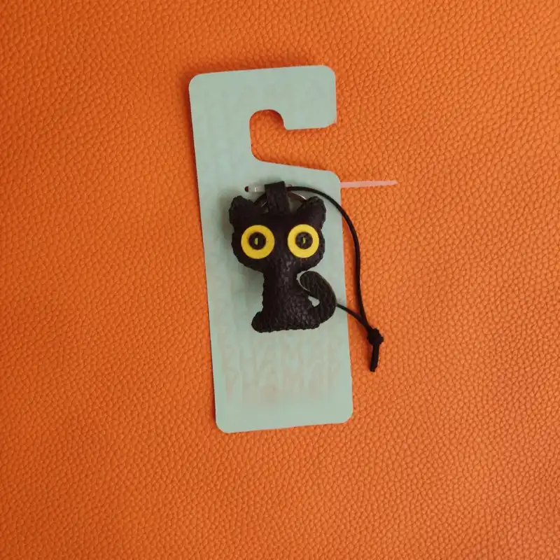 جاکلیدی چرمی مدل گربه