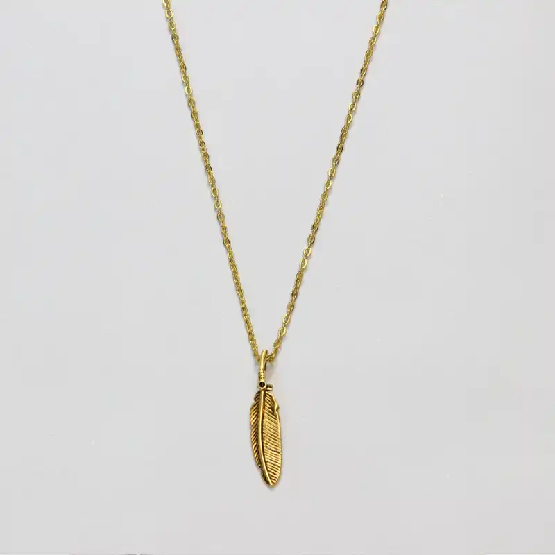 گردنبند مدل پر کد HN1591