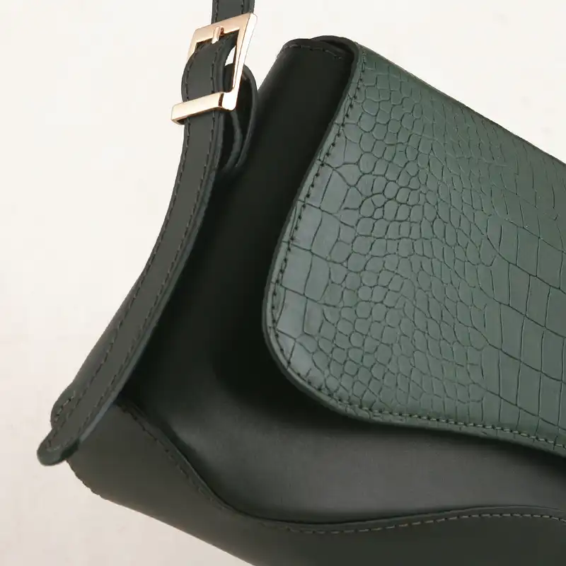 کیف رودوشی زنانه چرم یلسان مدل آیریا کد PRM-sbz-124