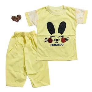 ست تی شرت و شلوارک دخترانه مدل A12 طرح خرگوش کد 0214 به همراه گیره مو