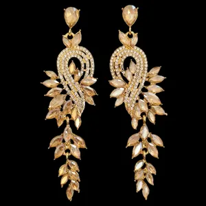 گوشواره میخی زنانه مدل نگینی مجلسی ژورنالی