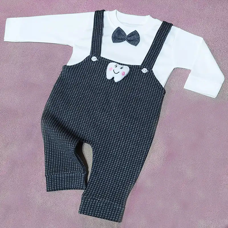 ست تیشرت و سرهمی نوزادی مدل Ri2