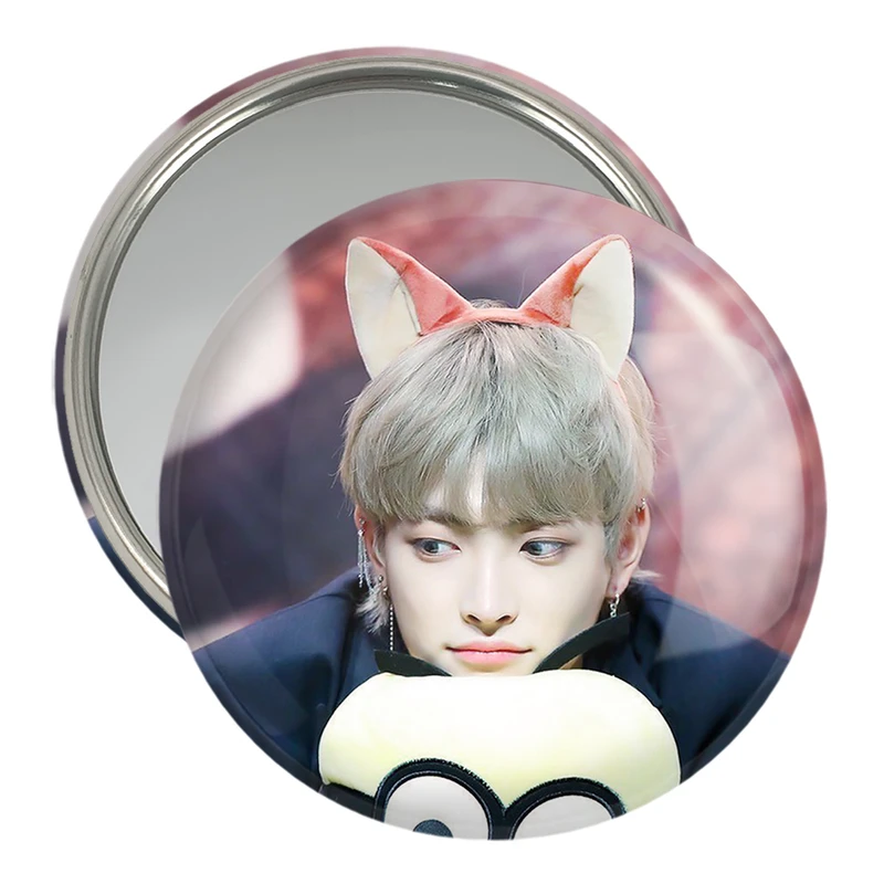 آینه جیبی خندالو مدل هونگ جونگ گروه ایتیز ATEEZ  کد 21235