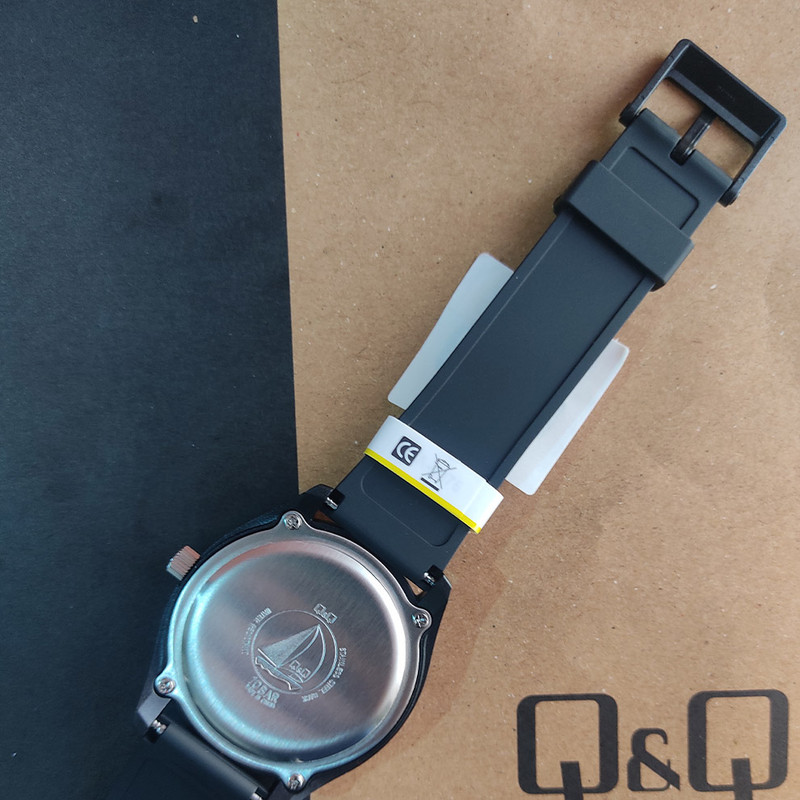 ساعت مچی عقربه ای کیو اند کیو مدل VS68J004Y ساعت مچی عقربه ای کیو اند کیو مدل VS68J004Y